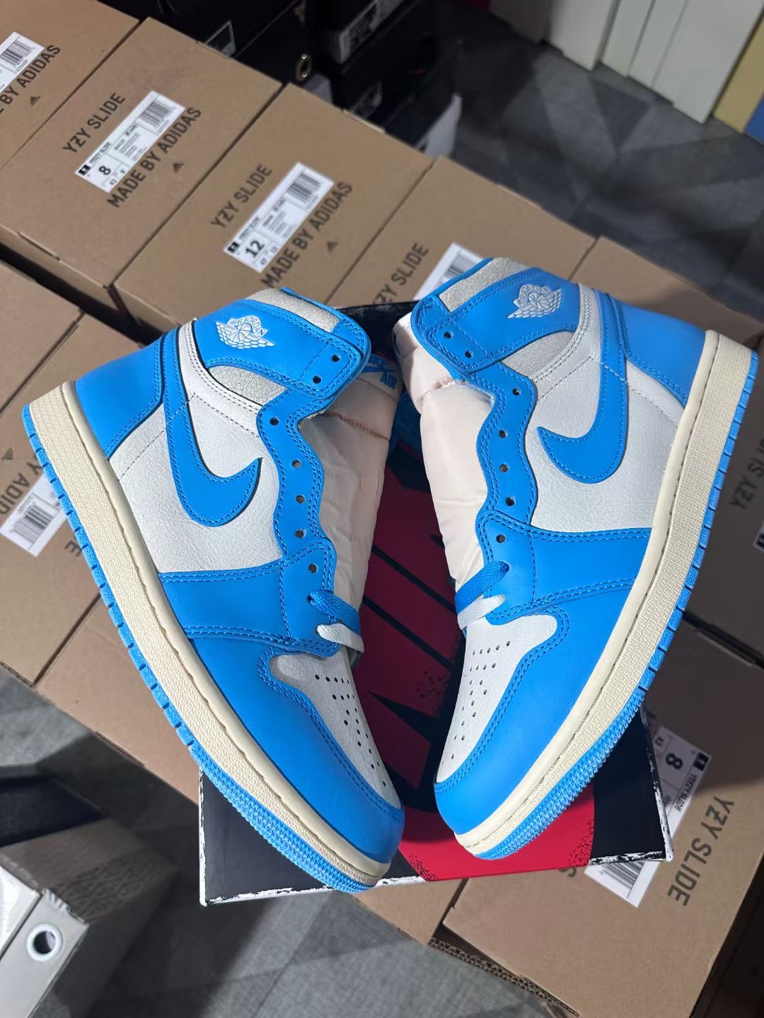 Air Jordan 1 High OG UNC Reimagined DZ5485-402